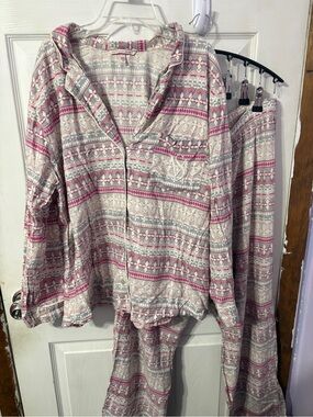 Victoria's Secret Pink Pajama Set - Pink & Gray